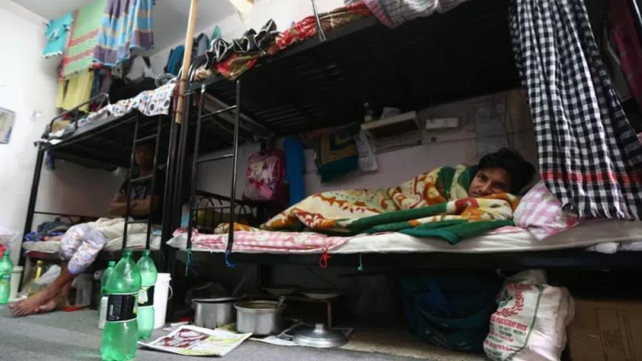 Trabalhadores estrangeiros vivem situação de pobreza no Catar - AFP via Getty Images