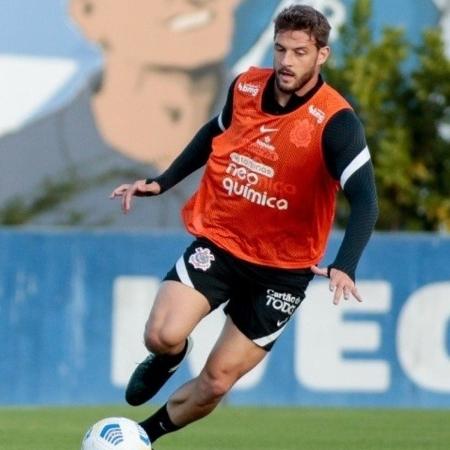 Zagueiro Heitor Casagrande, que nunca atuou pelo Corinthians, renovou contrato - Rodrigo Coca/Agência Corinthians