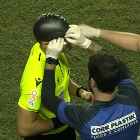 Sávio Pereira Sampaio precisou de atendimento durante jogo da Copa do Brasil - Reprodução/sportv