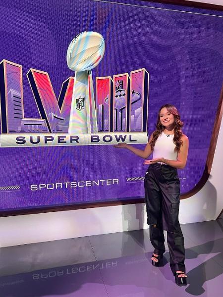 A atriz Karize Brum é o novo reforço da ESPN na cobertura de NFL