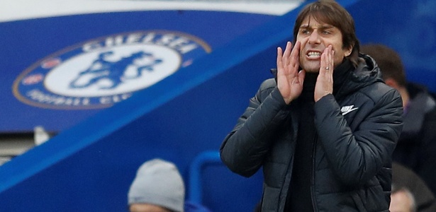 Antonio Conte tem se mostrado descontente no cargo de treinador do Chelsea - PETER NICHOLLS/REUTERS