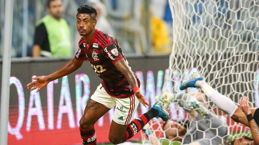 Bruno Henrique brilhou pelo Flamengo em 2019, chegou à seleção e pode voltar a ter chances com Tite neste ano - Pedro H. Tesch/AGIF