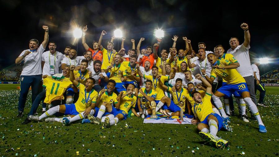 Brasil foi campeão da Copa do Mundo sub-17 após vitória sobre o México - Miguel SCHINCARIOL / AFP
