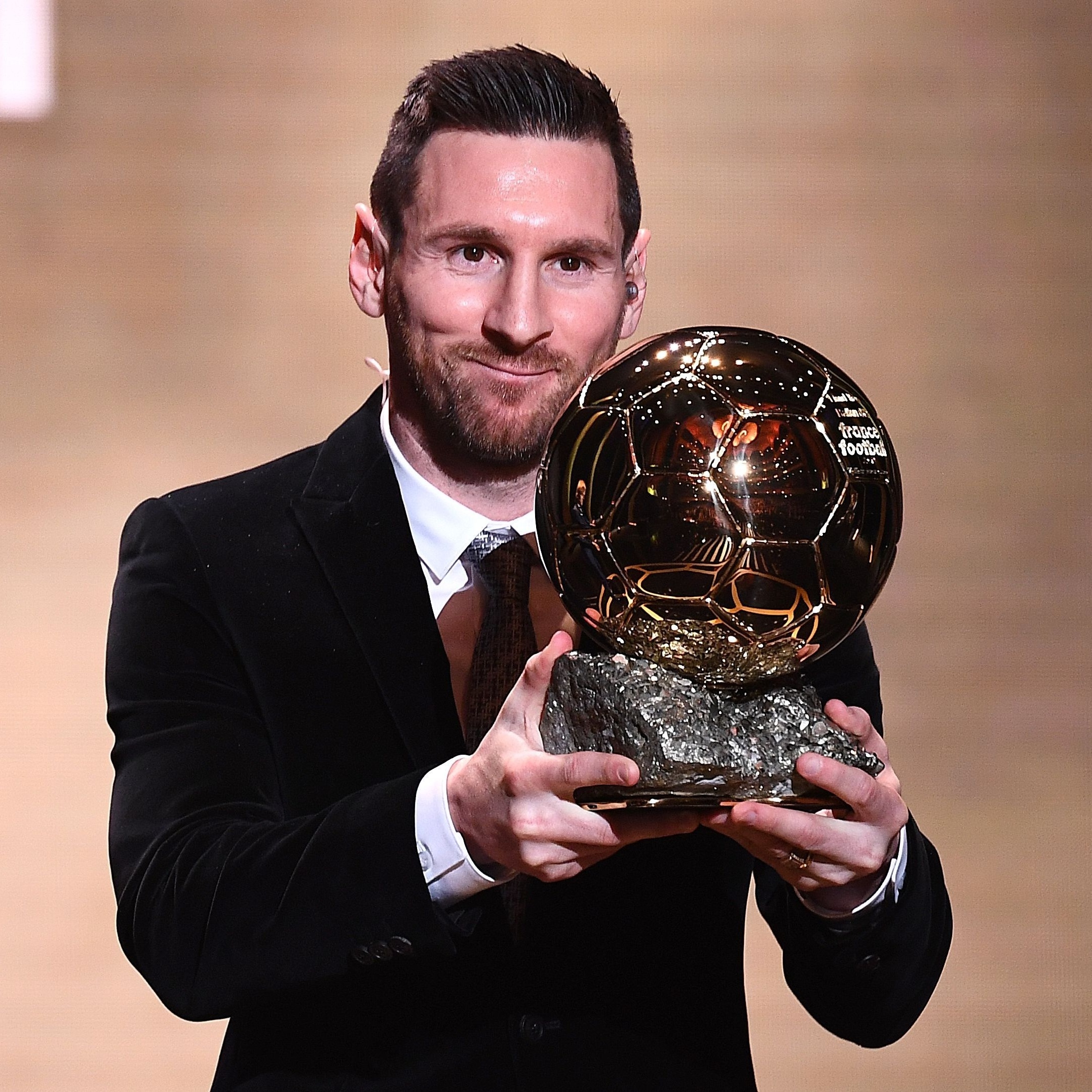 Bola de Ouro: Messi ganha prêmio de melhor do mundo pela 8ª vez - Placar -  O futebol sem barreiras para você