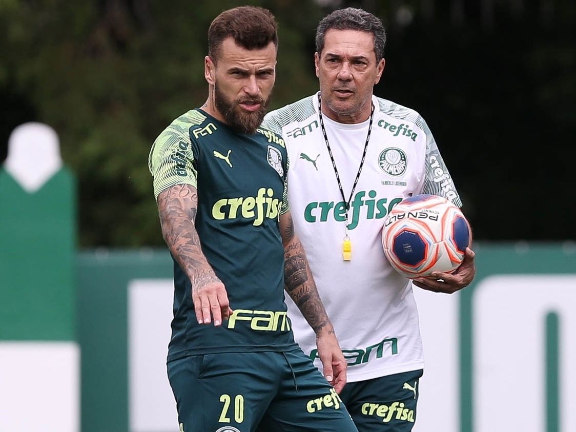 Titular contra a Juazeirense, camisa 10 do Palmeiras é convocado