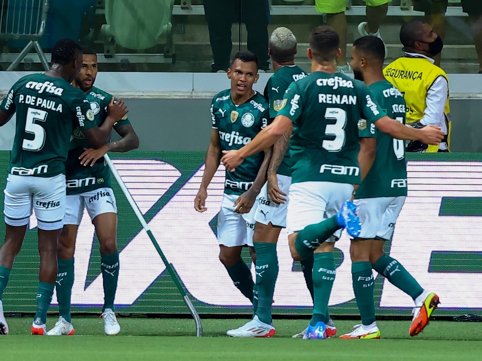 [OPINIÃO] Palmeiras mostrou mais futebol com reservas do que com titulares