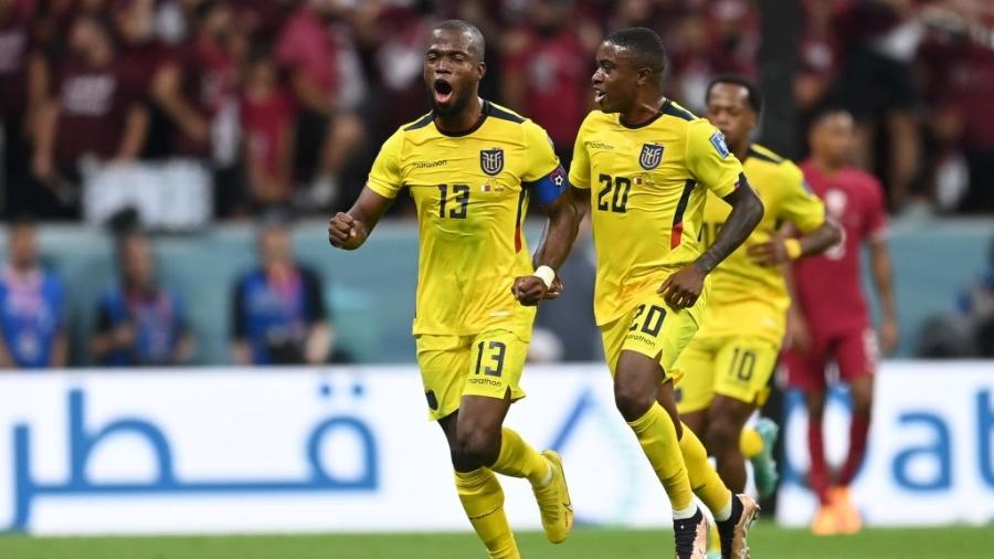 Enner Valencia, do Equador, comemora seu gol na partida de abertura da Copa do Mundo contra o Qatar - David Ramos/Getty