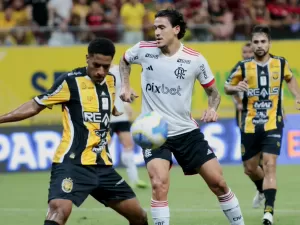 Flamengo vai mal em Manaus, mas se classifica