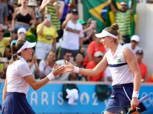 Últimas 'sobreviventes' brasileiras no tênis, Bia e Luísa têm jogo sincerão