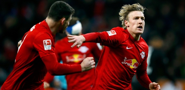 O sueco Forsberg, camisa 10 do Leipzig, comemora um dos gols do jogo - Wolfgang Rattay/Reuters
