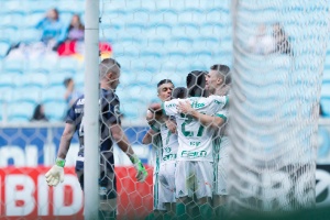 Moisés aguarda Corinthians e defende continuidade de Valentim: 