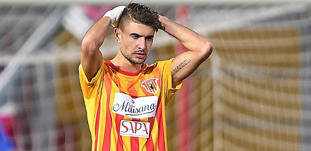 Luca Antei, do Benevento, lamenta derrota diante do Sassuolo - Francesco Pecoraro/Getty Images