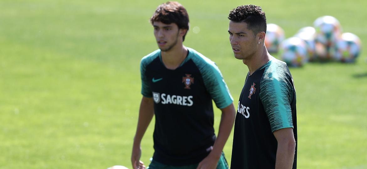 João Félix e Cristiano Ronaldo já atuam juntos com a seleção de Portugal - Petro Fiuza/Xinhua