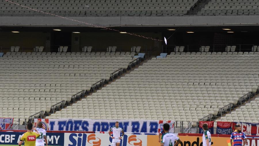 Autor de 2 gols, atacante do Fortaleza é 'presenteado' com ...