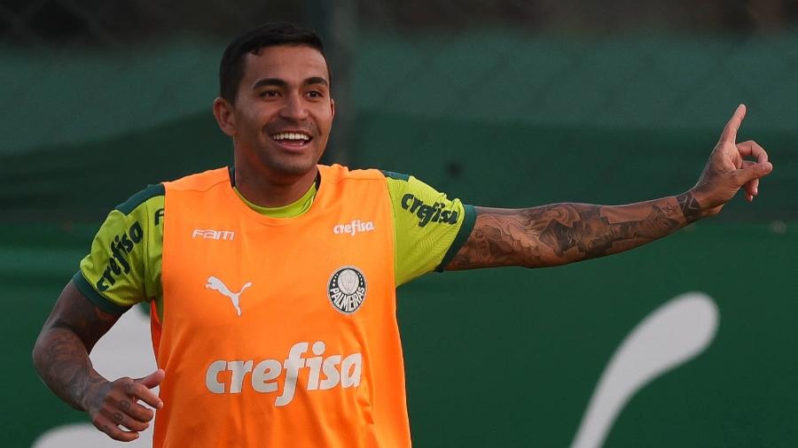 Dudu, jogador do Palmeiras, em treino na Academia de Futebol - Cesar Greco