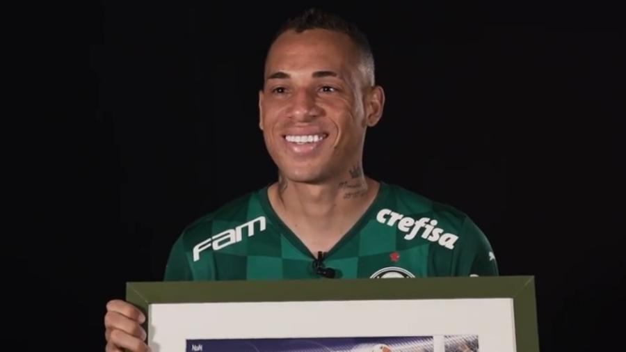 Atacante do Palmeiras mostrou homenagem que ganhou por gol em final de Libertadores - Reprodução/Instagram