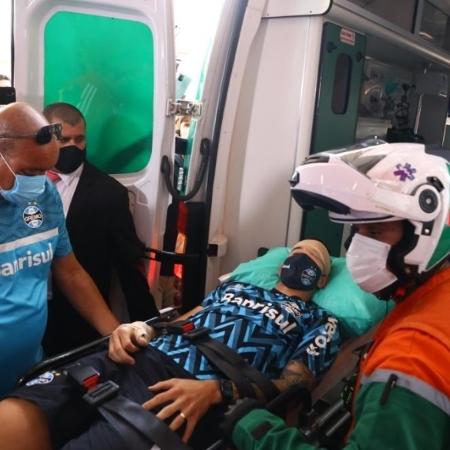 Jogadores do Grêmio ficaram feridos durante ataque ao ônibus da delegação próximo do Beira-Rio - Lucas Uebel/Grêmio