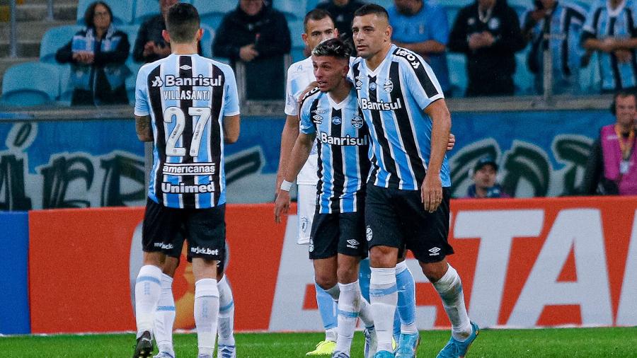 Bahia e Grêmio estão no G4 da Série B. Separados por três pontos - PABLO NUNES /AGÊNCIA O DIA/ESTADÃO CONTEÚDO