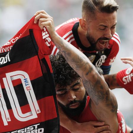 Gabigol comemora gol do Flamengo sobre o Palmeiras na Supercopa do Brasil - ADALBERTO MARQUES/DIA ESPORTIVO/ESTADÃO CONTEÚDO