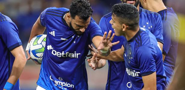 Inter se anima com saída do Cruzeiro e tenta contratar Bruno Rodrigues
