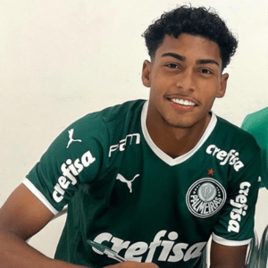 Luighi fala de episódio de racismo: 'Até quando o futebol vai admitir??