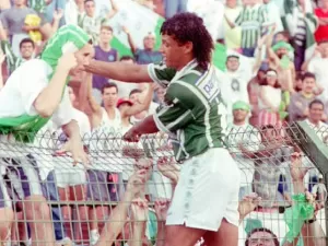 Palmeiras presta homenagem a ídolo Tonhão: 'Lembrado pela garra e amor'