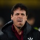 Diniz justifica time alternativo contra Pe&ntilde;arol: 'Sequ&ecirc;ncia desgastante'