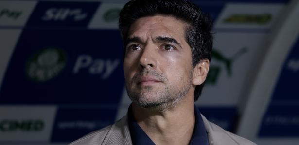 Abel vê falta de cruzamentos contra o Atlético-MG e cobra Palmeiras