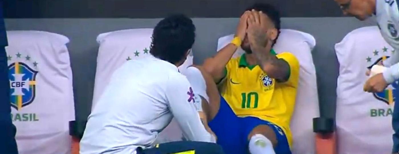 Neymar chora no banco de reservas após deixar amistoso Brasil e Qatar, em Brasília - Reprodução