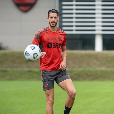 Gustavo Henrique em treino do Flamengo, no Ninho do Urubu