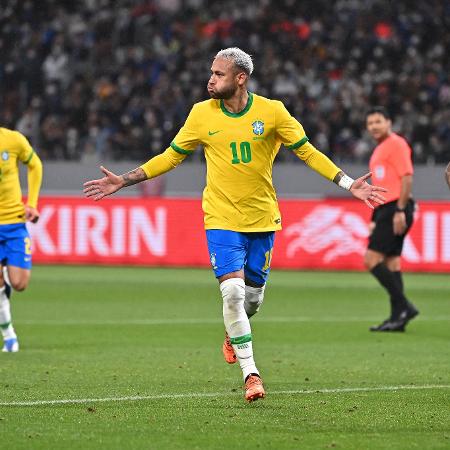 Neymar comemora gol do Brasil contra o Japão, em junho: vitória por 1 a 0 - Kenta Harada/Getty Images