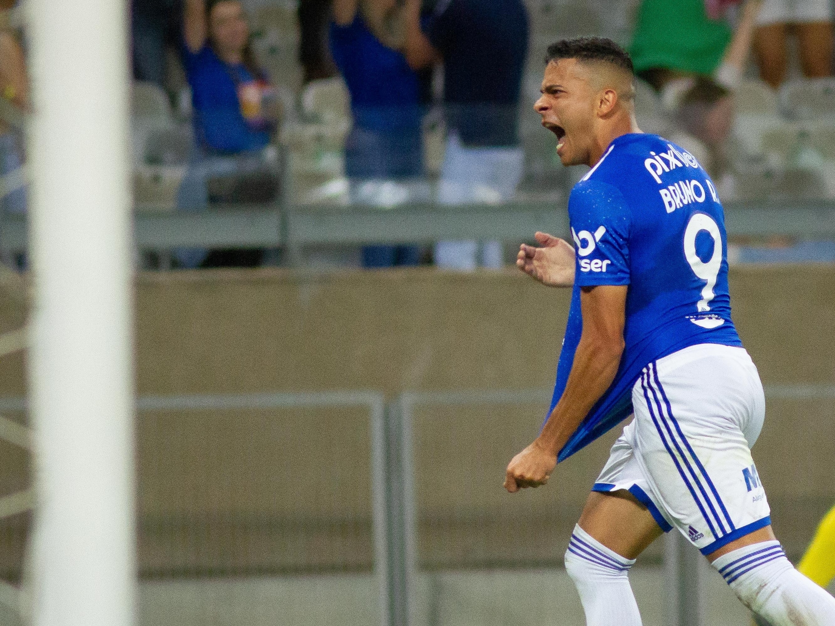 CRUZEIRO 1X2 INTER  VEJA OS MELHORES MOMENTOS DA DERROTA DA RAPOSA NO  MINEIRÃO 