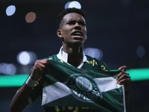 Palmeiras usa concorrência para vender Estêvão por valor maior do que multa