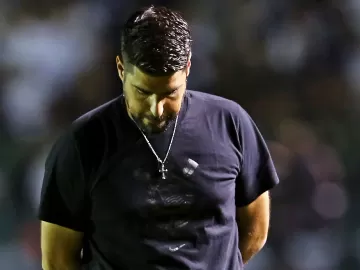 Corinthians demite António Oliveira após derrota para o Palmeiras