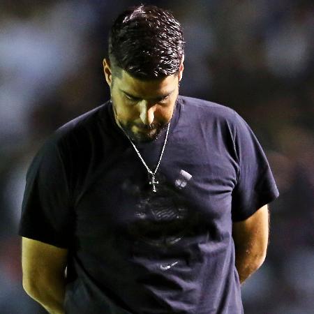 António Oliveira deixa o Corinthians após derrota para o Palmeiras