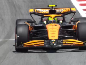 Norris sai na frente com a McLaren no 1º treino livre para o GP da Espanha 
