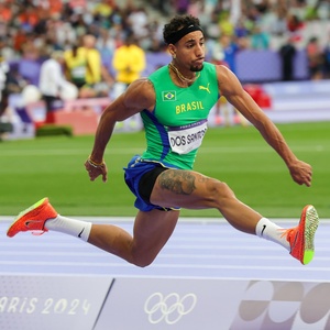 Almir dos Santos coloca o Brasil na final do salto triplo após 16 anos