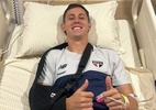 Lateral do São Paulo tranquiliza após deixar clássico de ambulância - Reprodução/Instagram/@patrycklanza