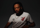 Athletico Paranaense lança segundo uniforme para temporada 2025