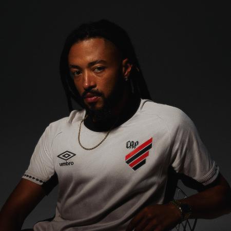 Camisa número 2 do Athletico Paranaense para 2025 - Divulgação/Umbro Brasil