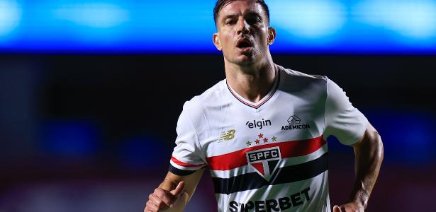São Paulo vê Cédric sem mercado e já cogita rescisão do lateral