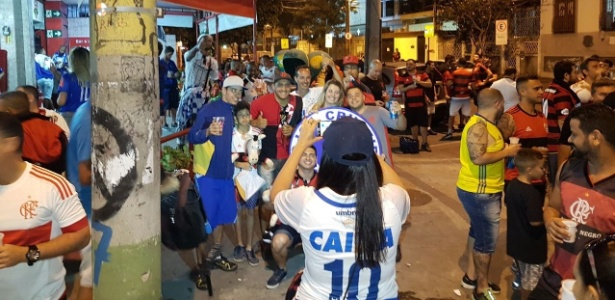 Torcedores de Cruzeiro e Flamengo antes do jogo de ida da final da Copa do Brasil - Vinícius Castro/UOL