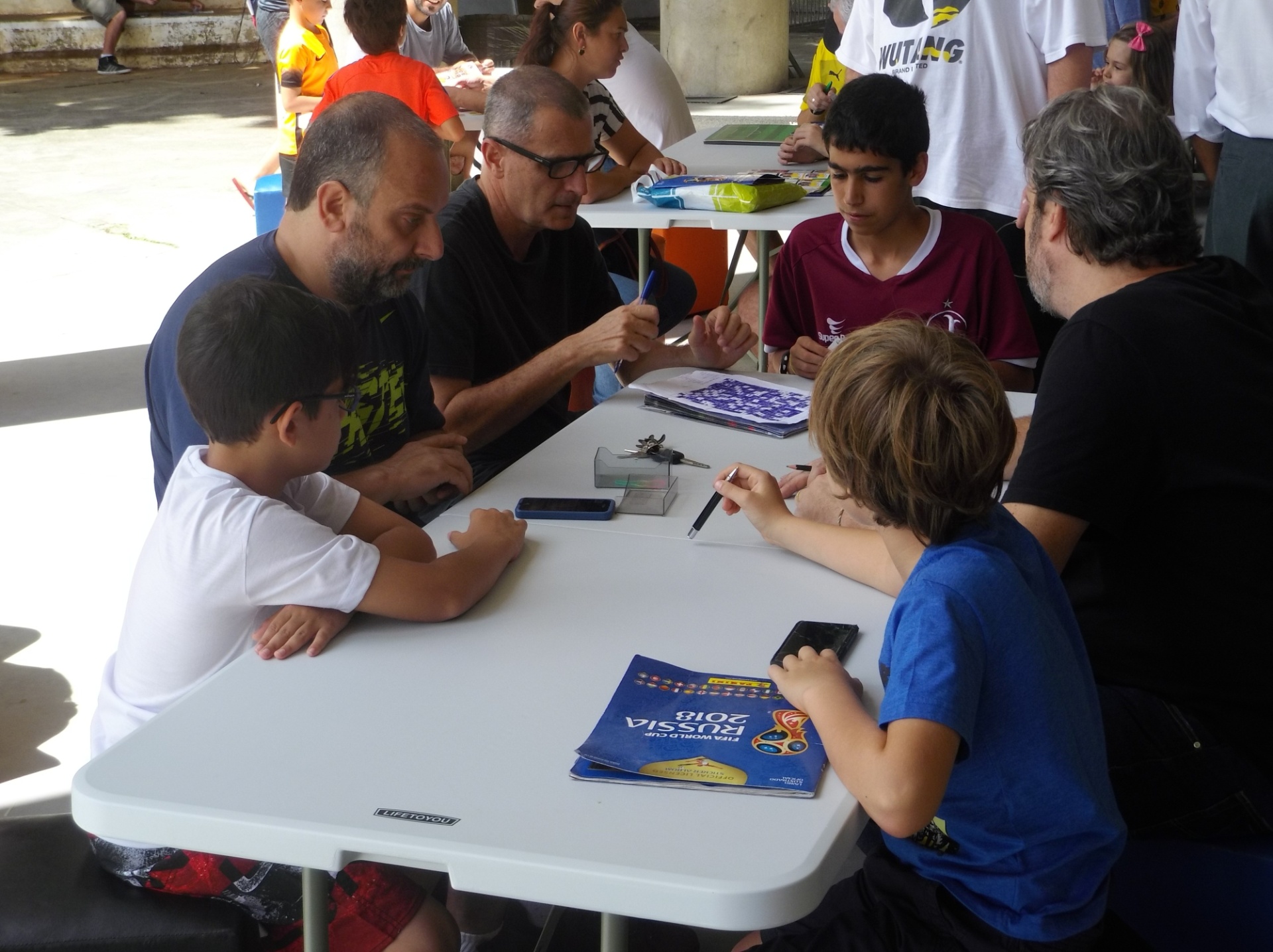 Encontro de colecionadores de figurinhas do álbum da Copa - Gabriel Carneiro/UOL Esporte