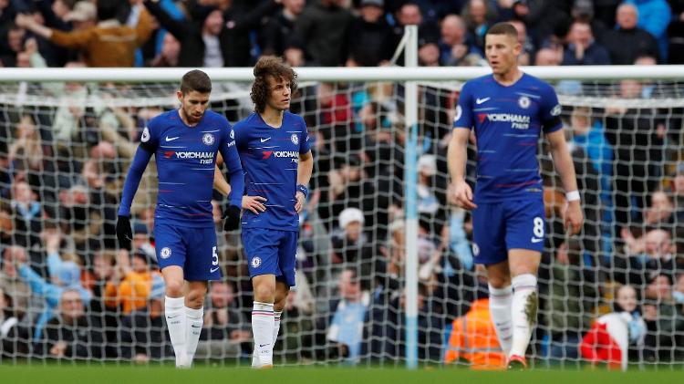 David Luiz, Barkley e Jorginho lamentam durante goleada do Manchester City - Phil Noble/Reuters - Phil Noble/Reuters