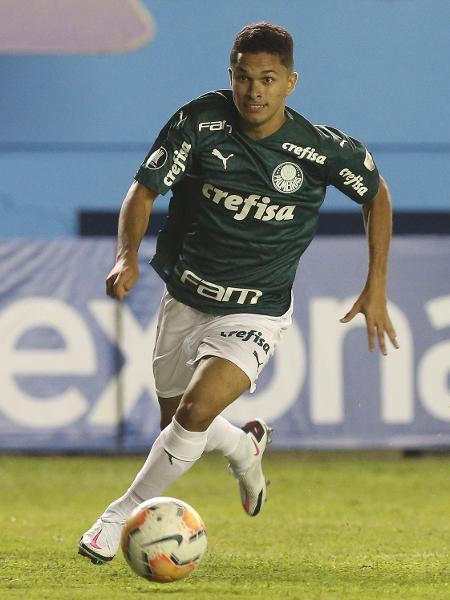 Gabriel Silva saiu do banco de reservas na vitória do Palmeiras sobre o Delfín - Cesar Greco