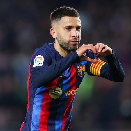 Jordi Alba, do Barcelona, comemora gol contra o Sevilla pelo Espanhol -  Eric Alonso/Getty Images