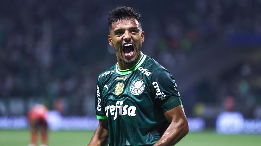 Gabriel Menino, do Palmeiras, celebra após marcar contra o Tombense, pela ida da 3ª fase da Copa do Brasil - Marcello Zambrana/AGIF
