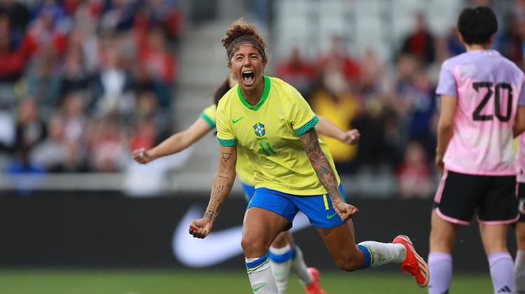 Cristiane comemora após marcar pelo Brasil contra o Japão, na Shebelieves Cup