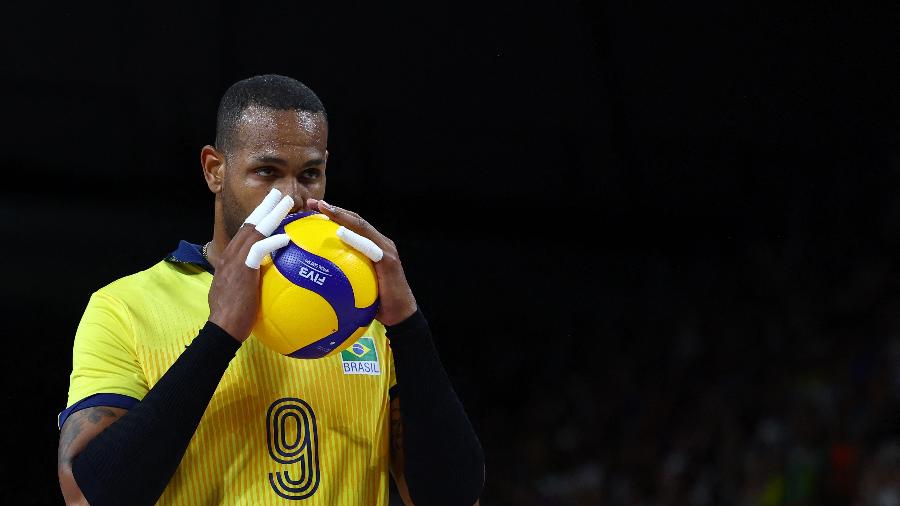 Yoandy Leal, ponteiro da seleção brasileira de vôlei do Brasil, nas Olimpíadas de Paris