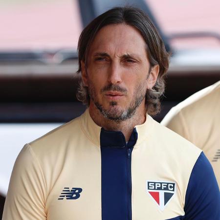 Luis Zubeldía durante jogo do São Paulo